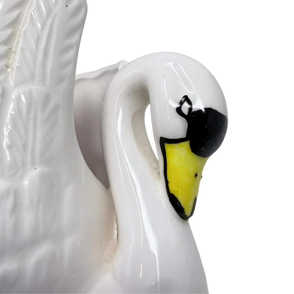 Vintage Swan Planter White Glazed Ceramic Bird Vase Cachepot Cottagecore